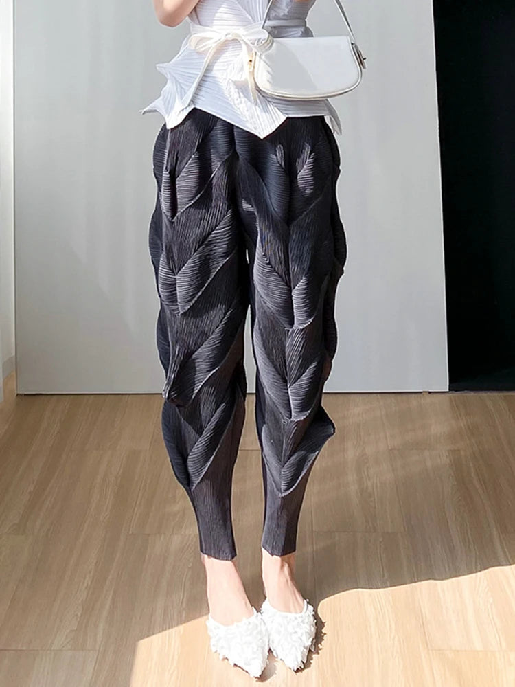 Miyake Pleated Pants Women Elastic Wiast 2023 New Summer Versatile Casual Pencil Trousers Solid Color Female Fashion  Pants
