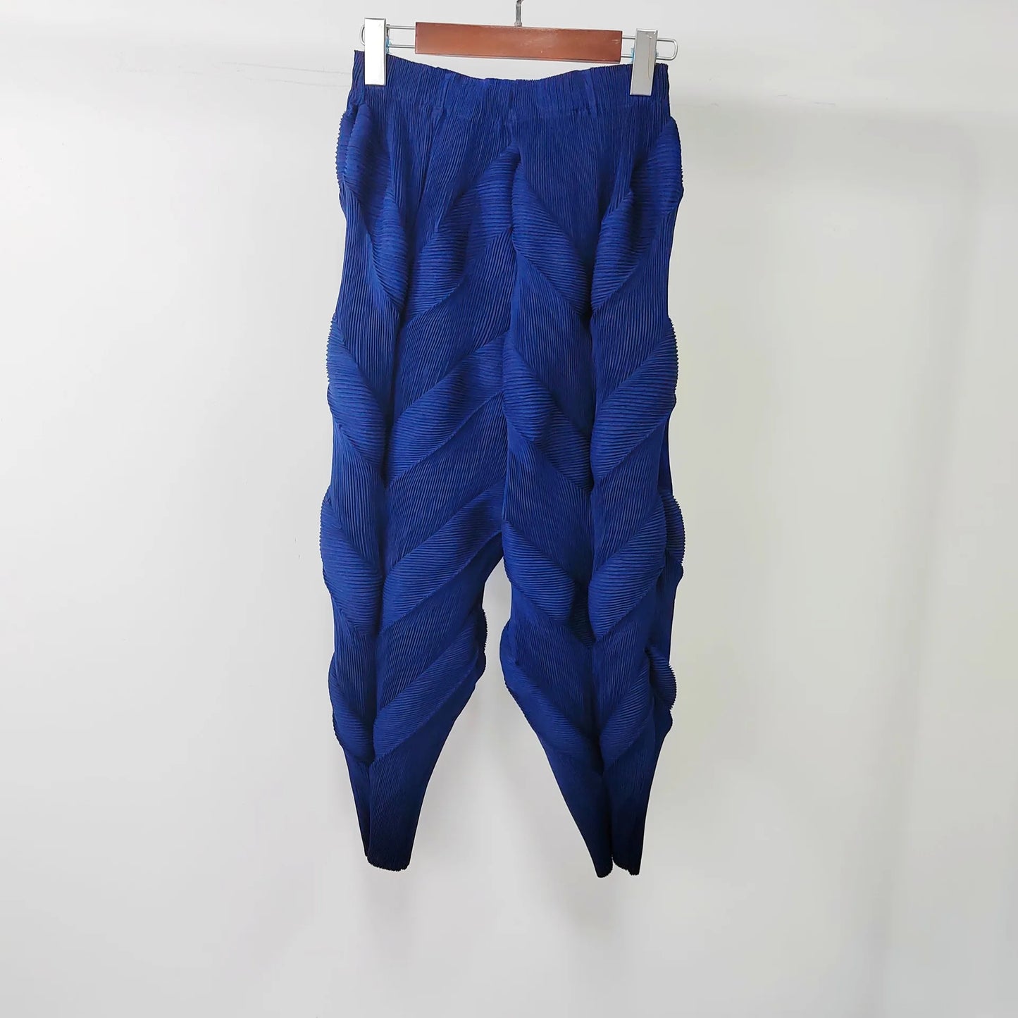 Miyake Pleated Pants Women Elastic Wiast 2023 New Summer Versatile Casual Pencil Trousers Solid Color Female Fashion  Pants