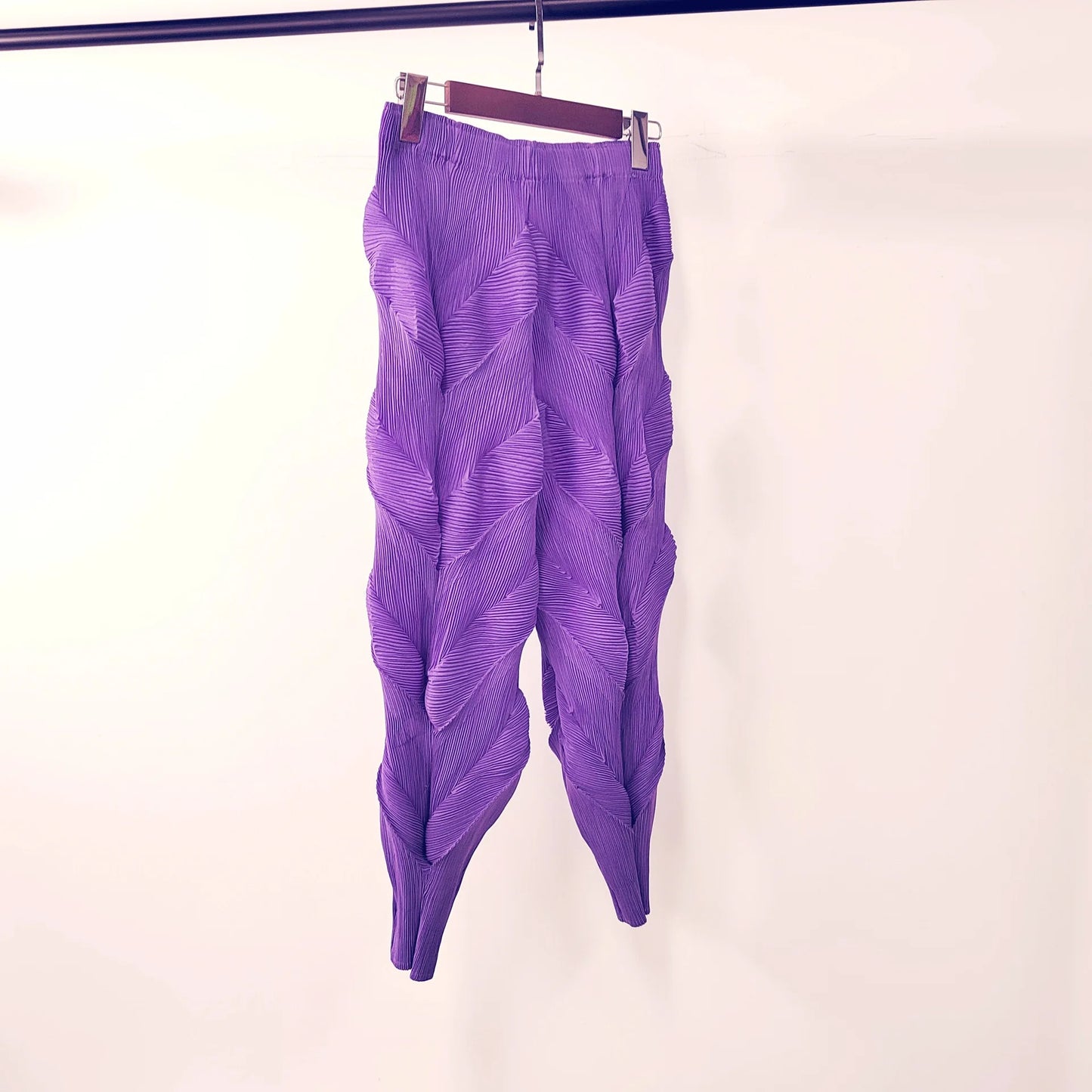Miyake Pleated Pants Women Elastic Wiast 2023 New Summer Versatile Casual Pencil Trousers Solid Color Female Fashion  Pants