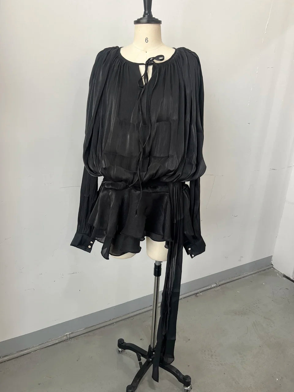 Elegant Ruched Mini Dress For Women Round Neck Lantern Long Sleeve High Waist Temperament Dresses Female Fashion 2025 CLOTHING